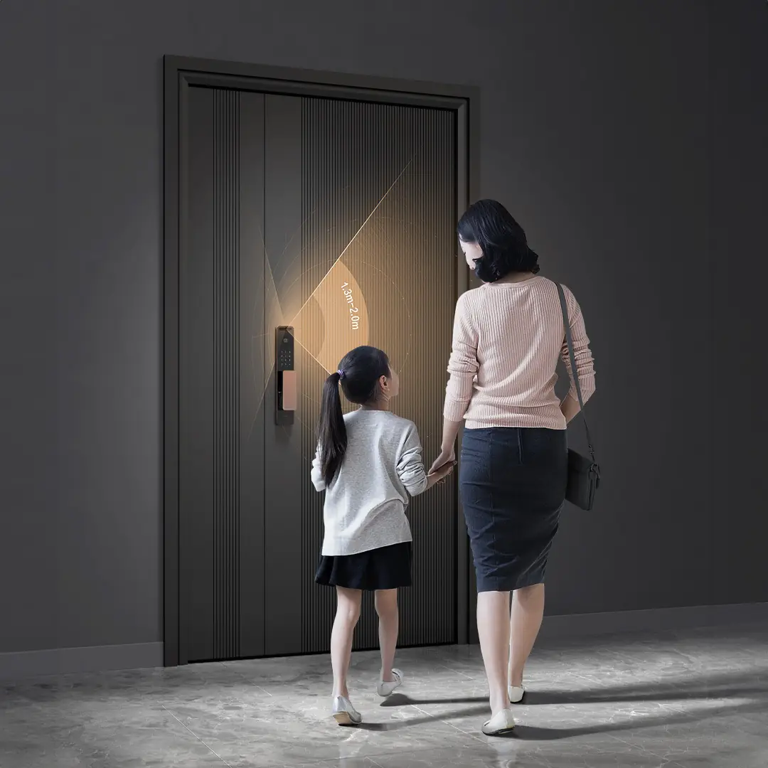 Cut-away of the D200i's motorised lock body and bolts set into a dark ribbed door