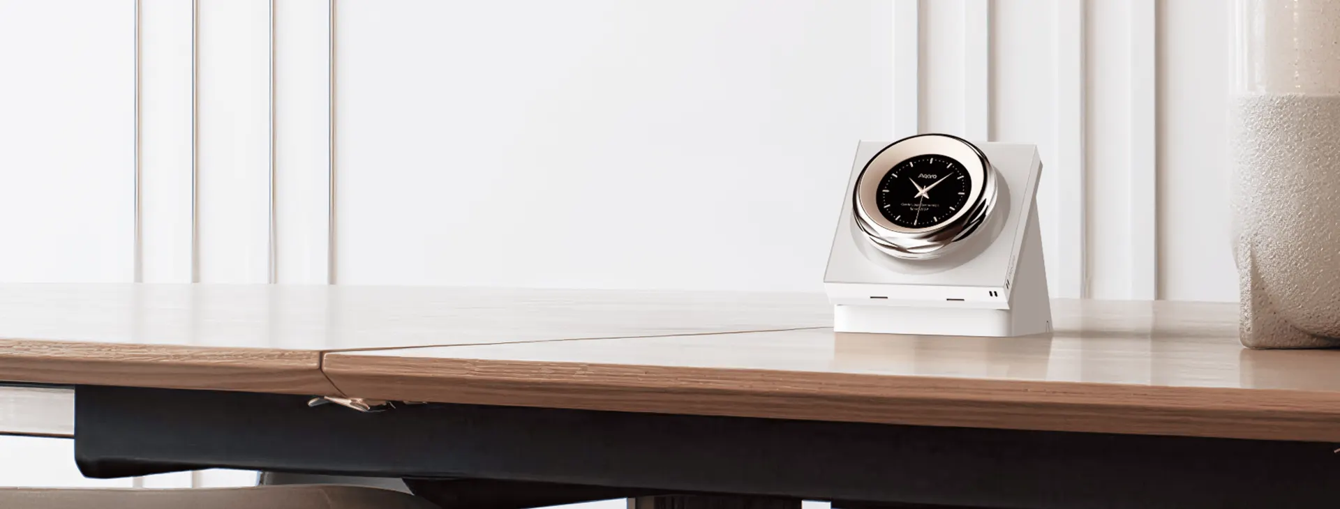 Aqara Touchscreen Dial V1 Desktop Version standing on a table in a bright room